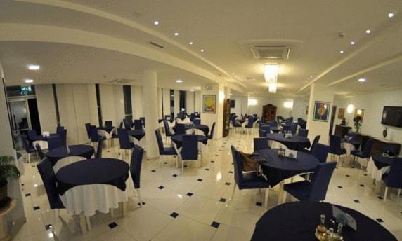 Hotel Haus Charlotte ซัน เบเนเดตโต เดล ตรอนโต ภายนอก รูปภาพ